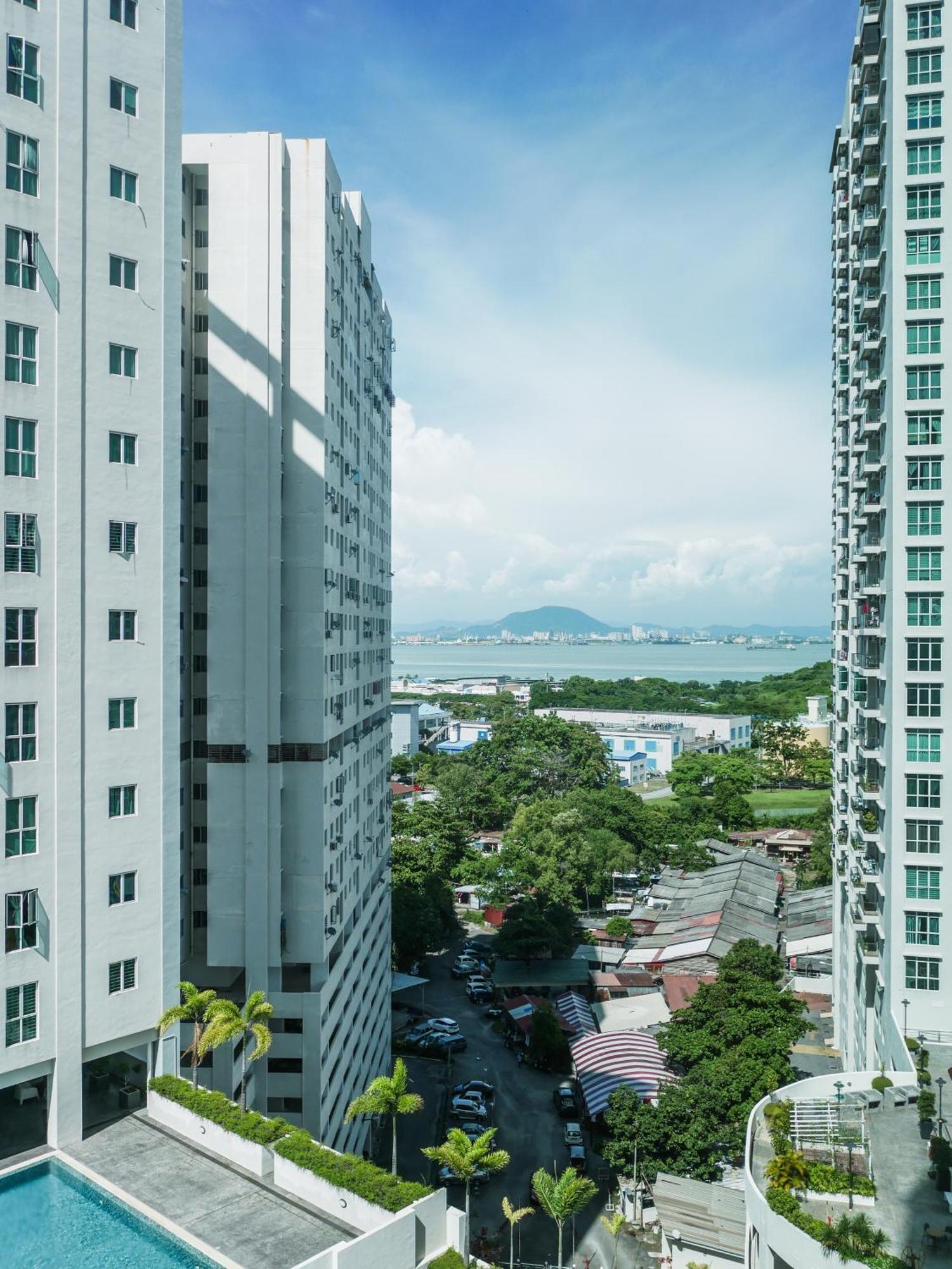 Penang Straits Garden Condominium Georgetown Экстерьер фото